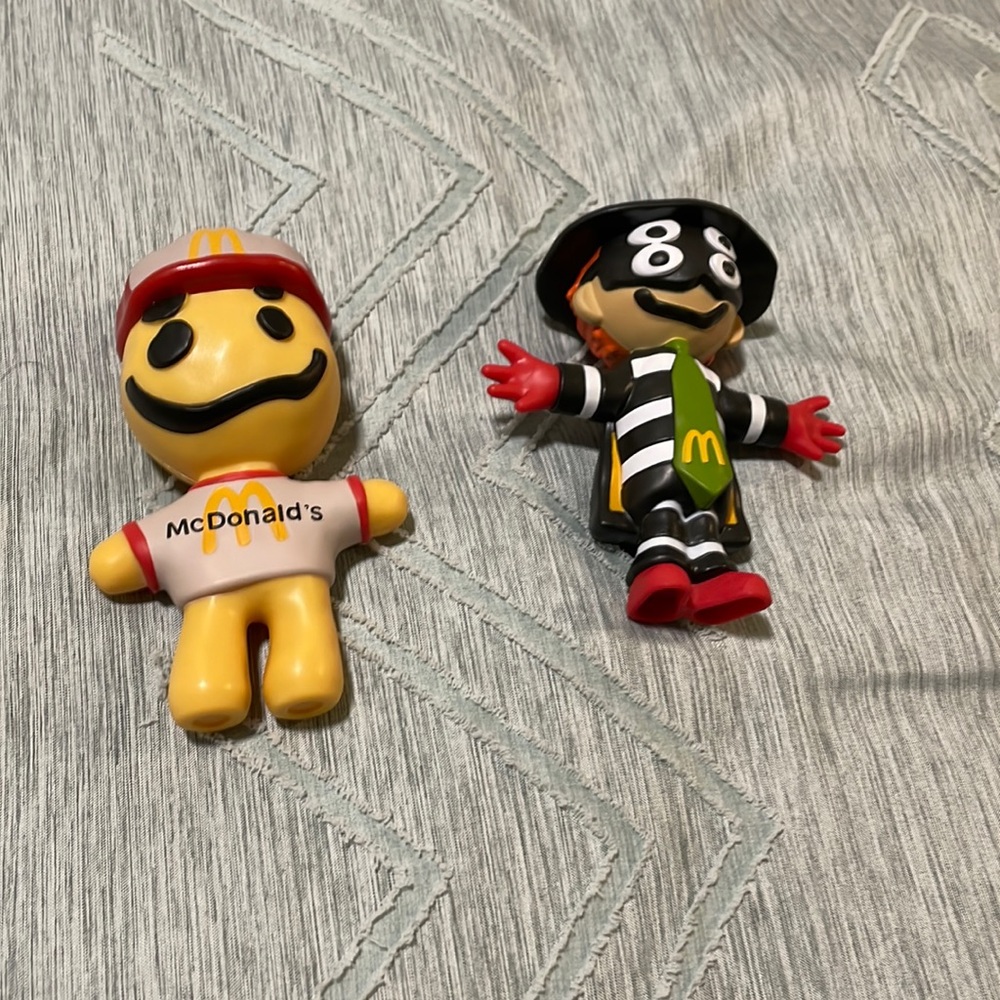 Mcdonald’s Adult Happy meal, Cactus Plant Flea Market toy bundle (2)